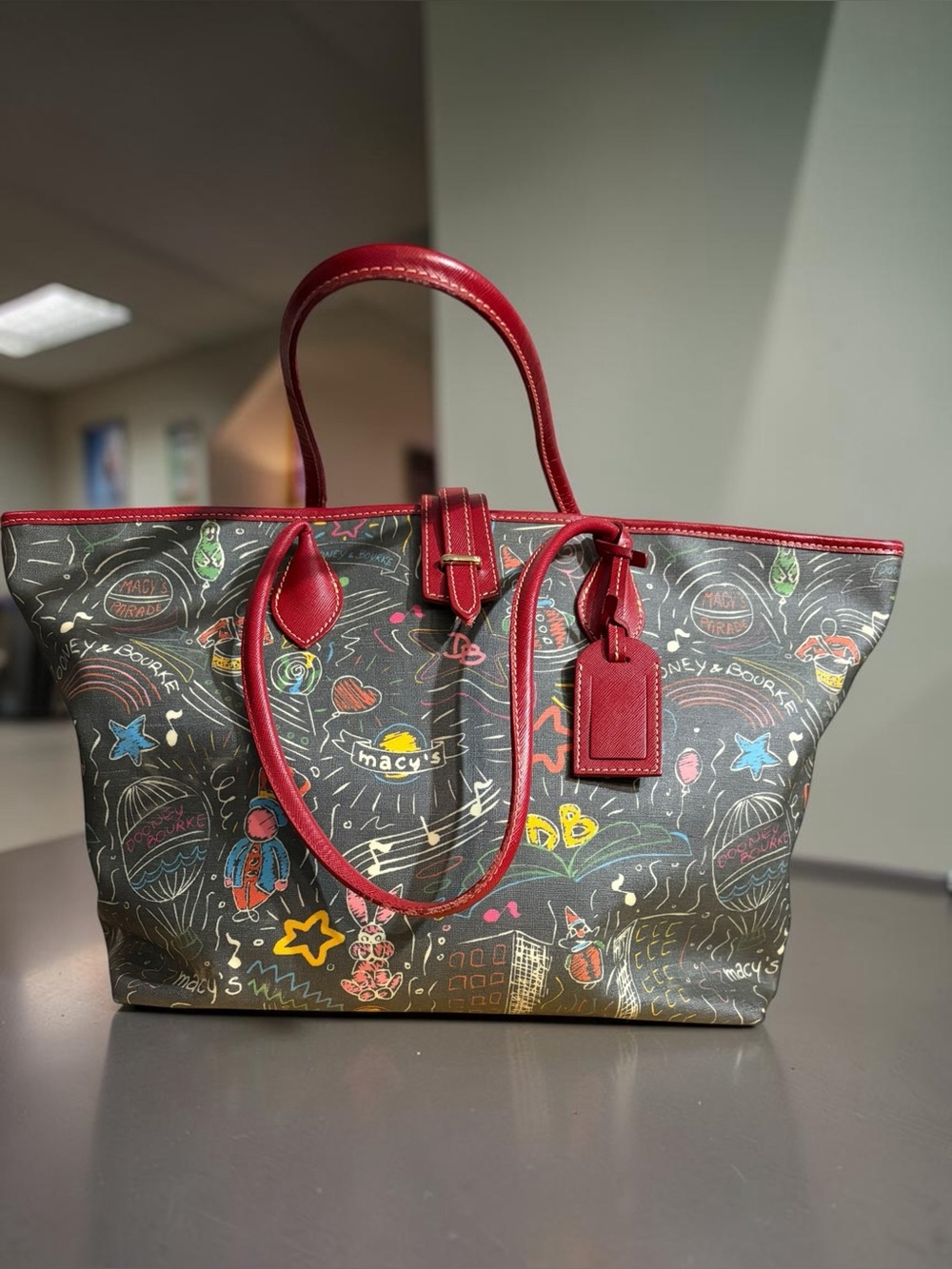 Dooney & Bourke Macy’s Parade Doodle Print Large Tote Black Red Limited Ed